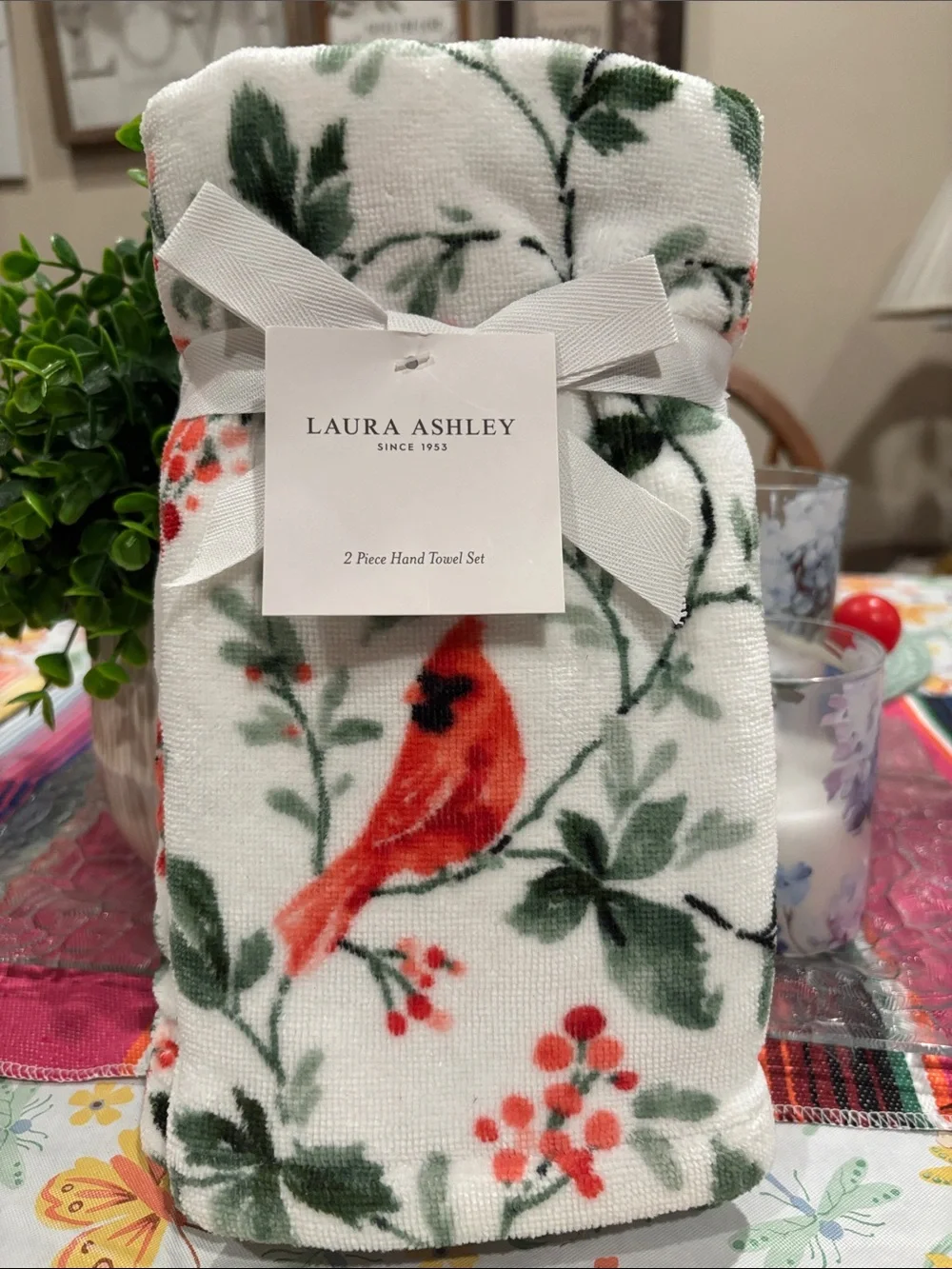 Laura Ashley Jolly Cardinals 2-piece Hand Towel Set